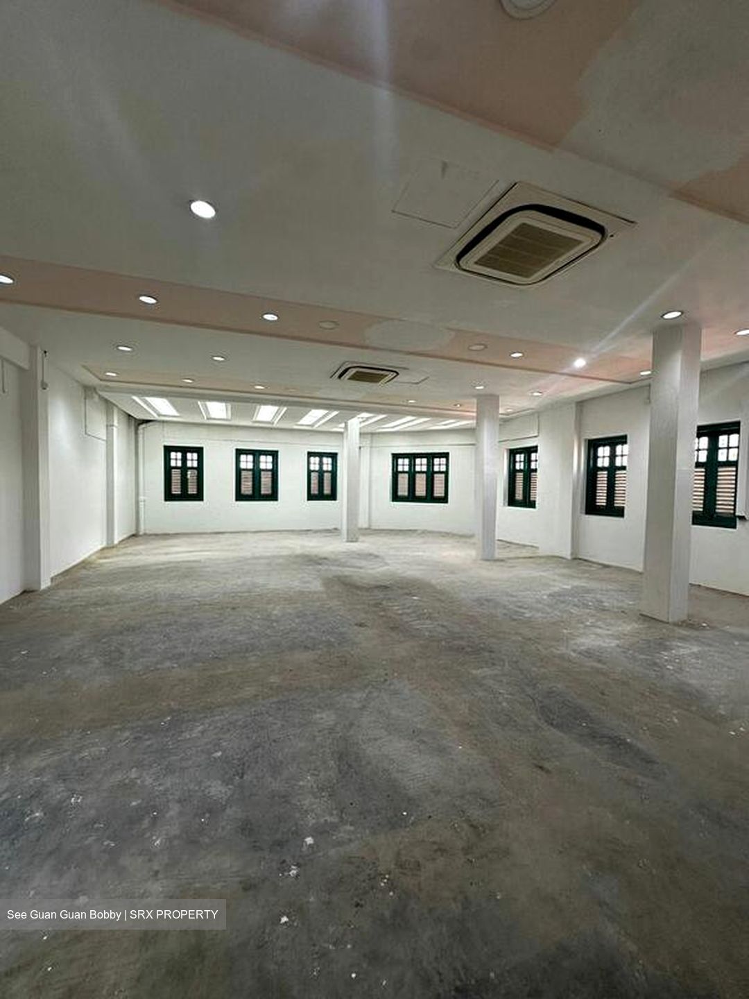 Sims Avenue (D14), Shop House #500152541